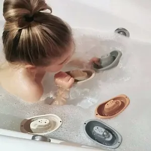Let's go boating bath set